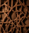 Detail van het decoratieve houten latwerk
